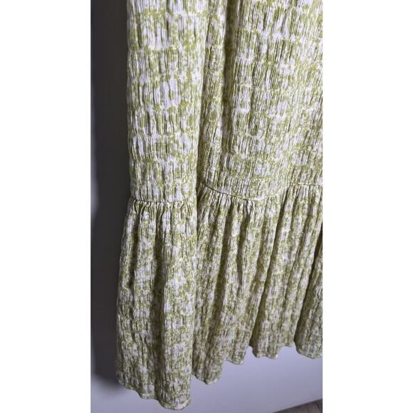 Rails Skylar Posies Dress Green Flutter Sleeve Crepe Stretch XS MIDI Smocked EUC - Picture 6 of 11